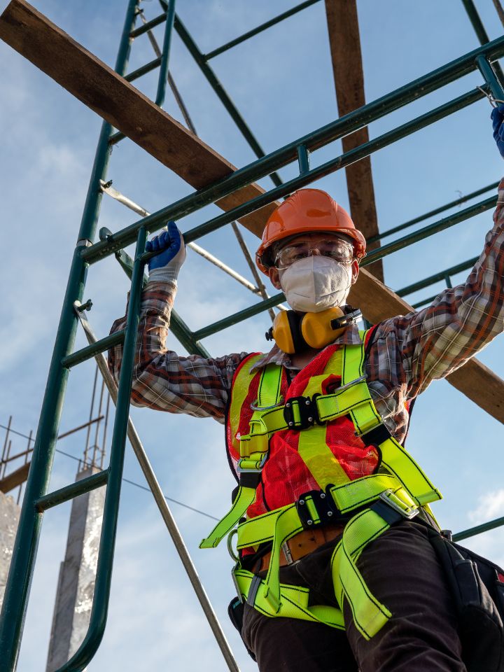 access platforms East Finchley